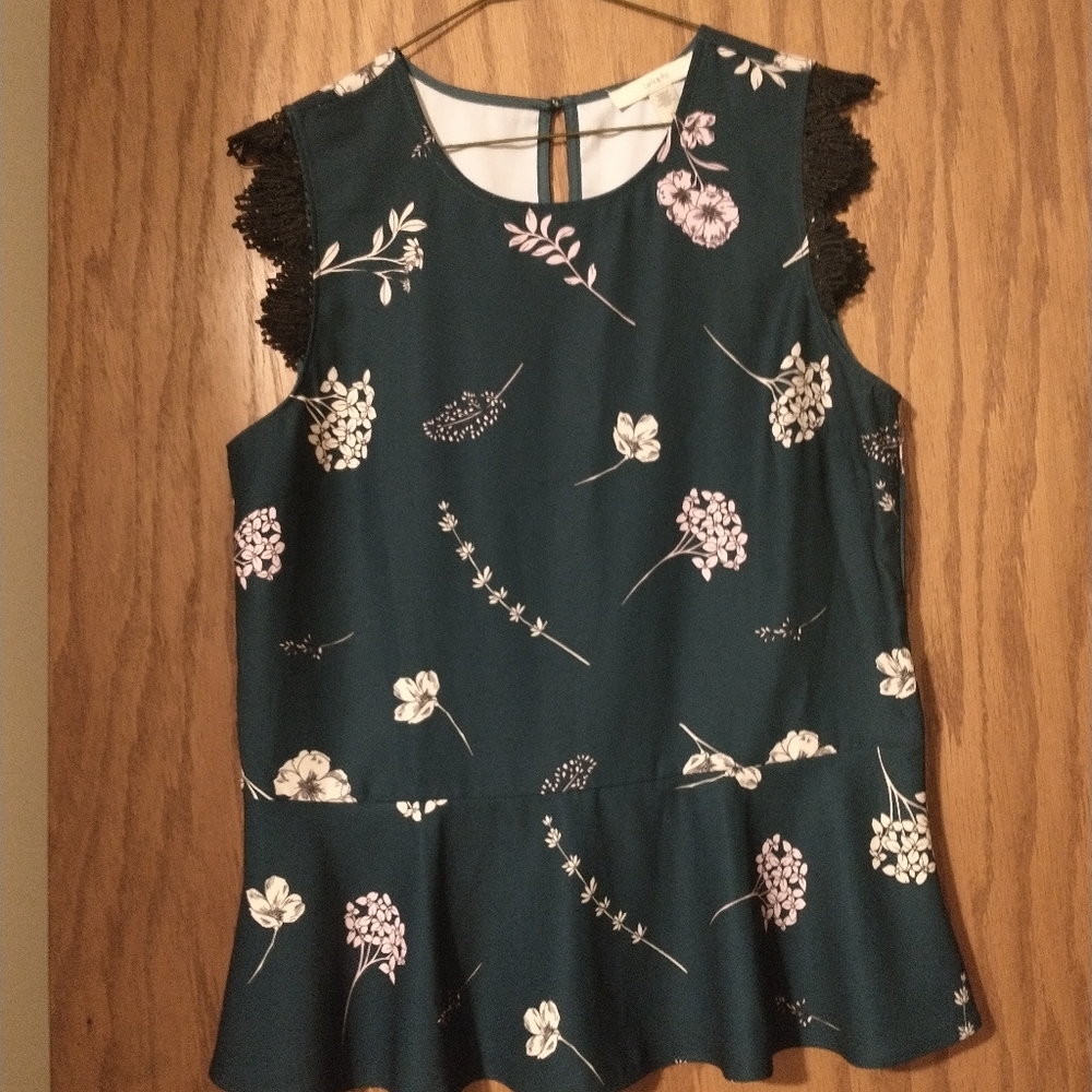 Sleeveless peplum blouse